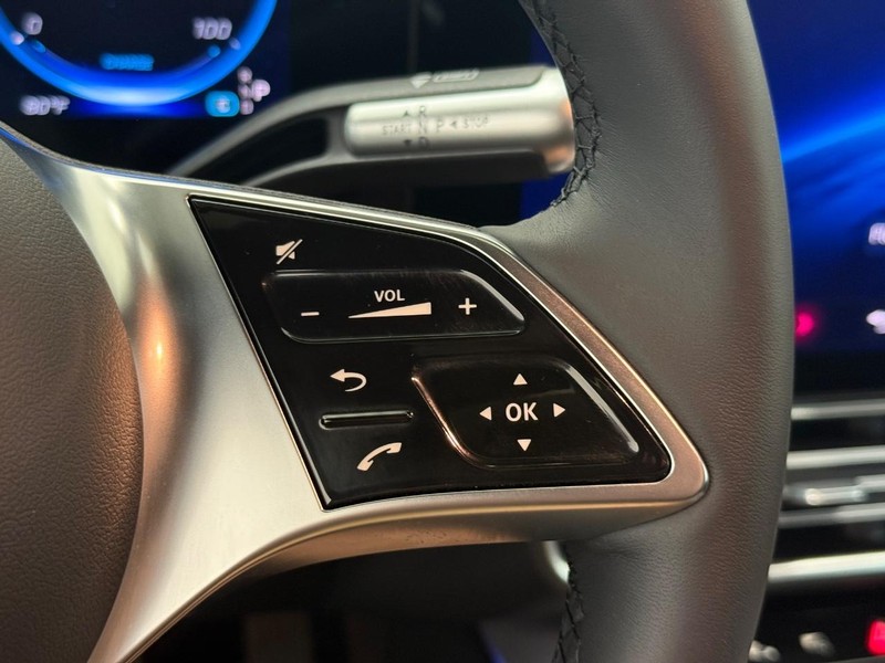 Mercedes-Benz CLA Vehicle Image 15