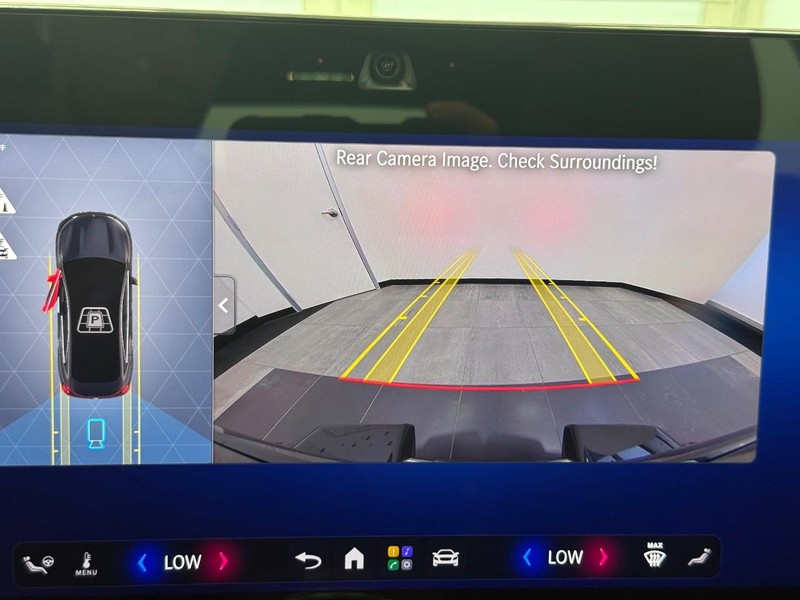 Mercedes-Benz CLA Vehicle Image 17
