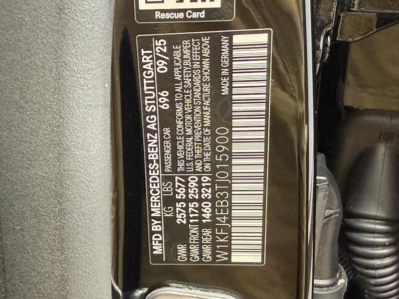 Mercedes-Benz CLA Vehicle Image 22