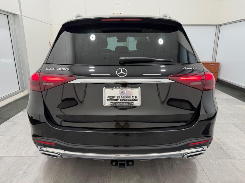 Mercedes-Benz GLE Vehicle Image 3