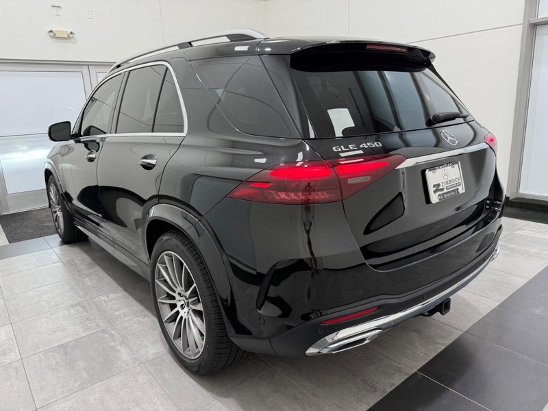 Mercedes-Benz GLE Vehicle Image 4