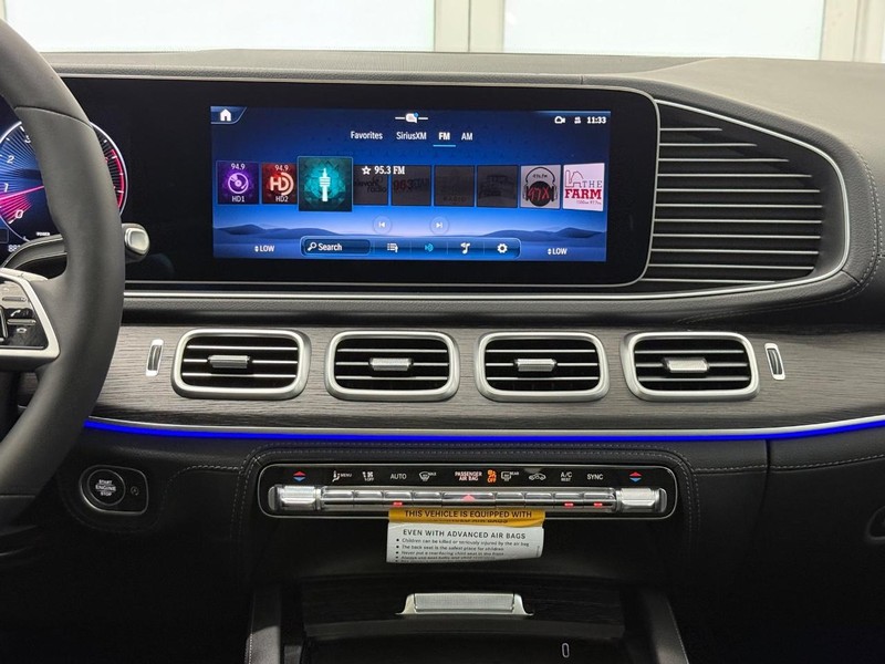 Mercedes-Benz GLE Vehicle Image 7