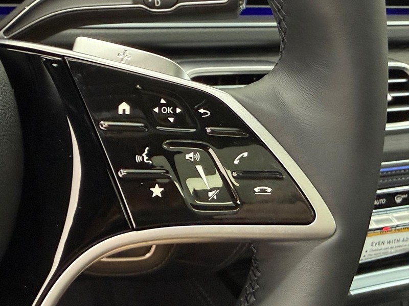 Mercedes-Benz GLE Vehicle Image 12