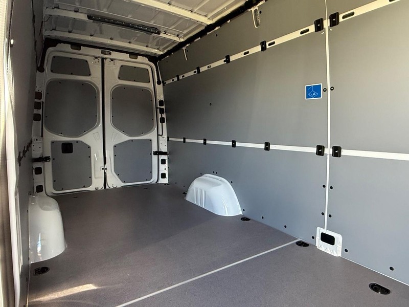 Mercedes-Benz Sprinter Van Vehicle Image 5