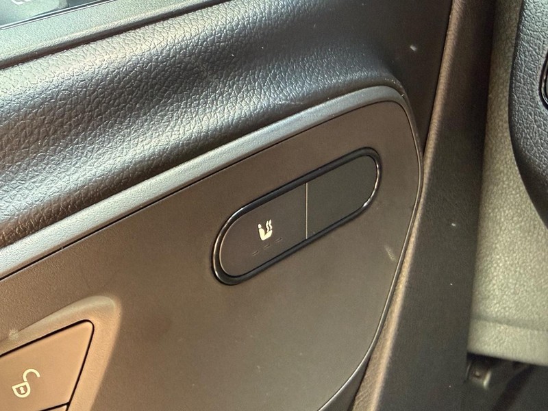 Mercedes-Benz Sprinter Van Vehicle Image 15