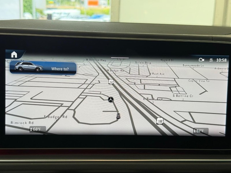 Mercedes-Benz GLE Vehicle Image 19