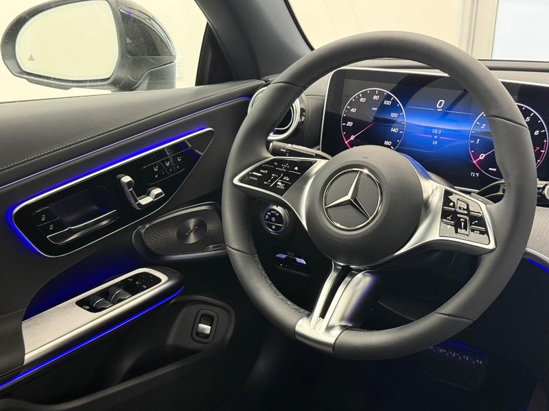 Mercedes-Benz CLE Vehicle Image 8