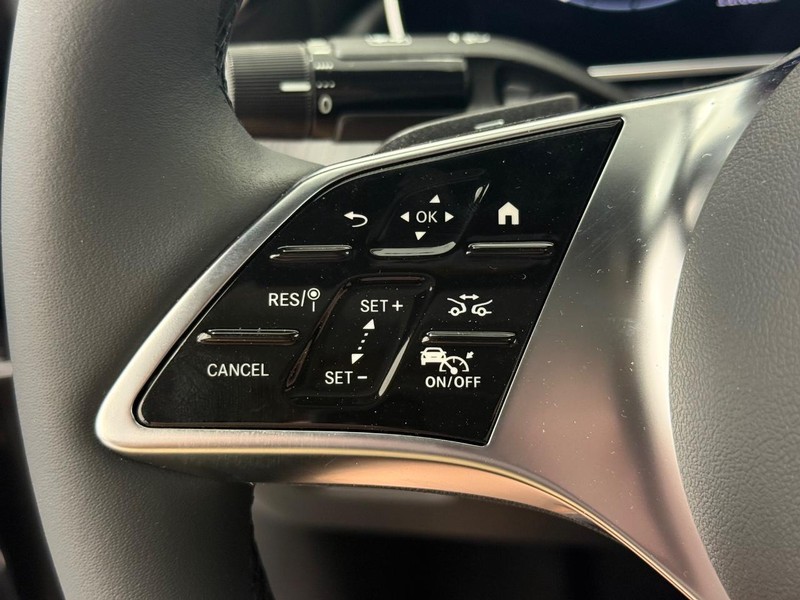 Mercedes-Benz CLE Vehicle Image 11