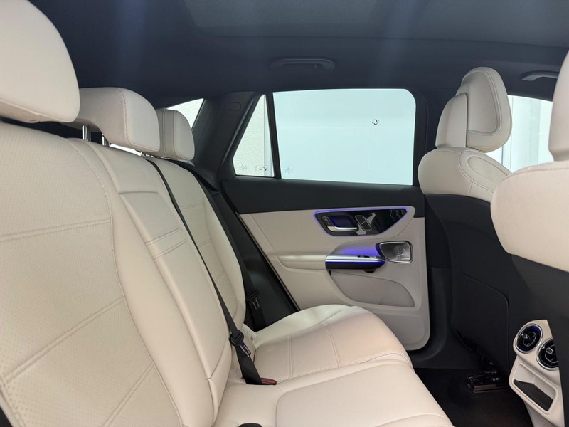 Mercedes-Benz GLC Vehicle Image 5
