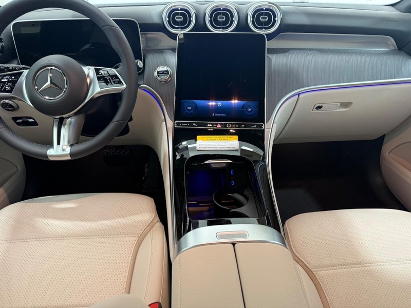 Mercedes-Benz GLC Vehicle Image 6