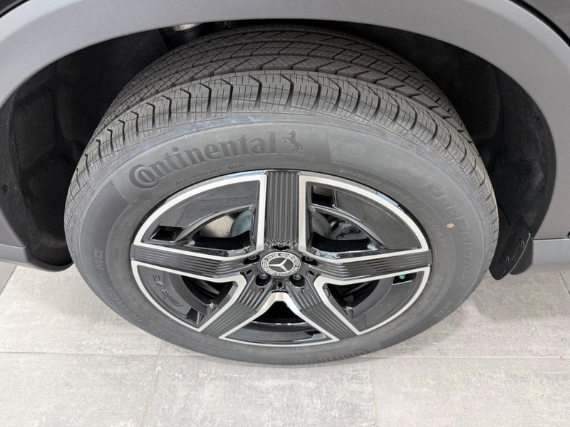 Mercedes-Benz GLC Vehicle Image 3