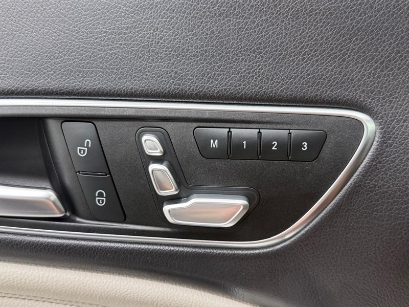 Mercedes-Benz CLA Vehicle Image 13