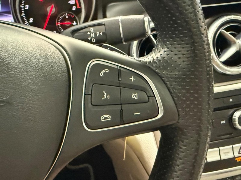 Mercedes-Benz CLA Vehicle Image 16