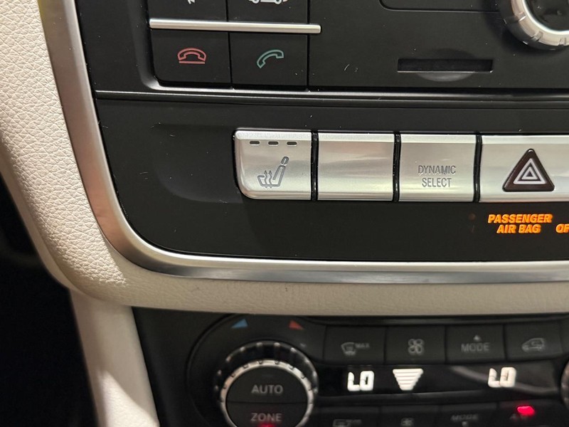 Mercedes-Benz CLA Vehicle Image 20