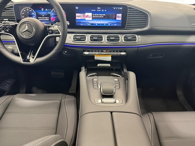 Mercedes-Benz GLE Vehicle Image 6