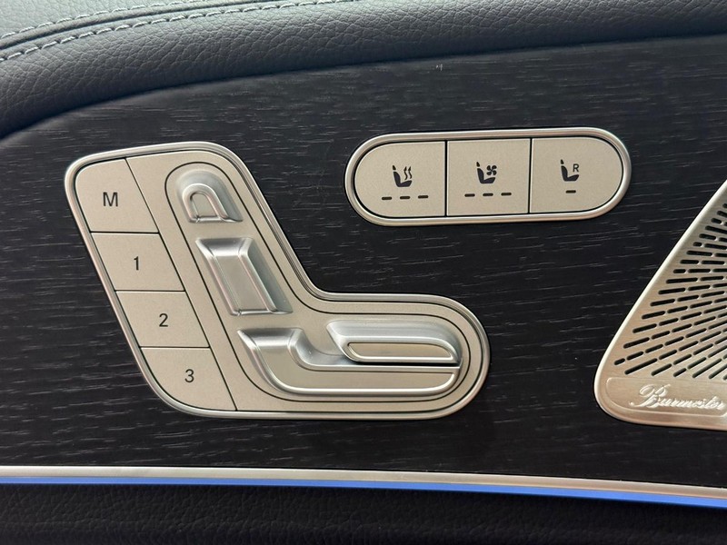 Mercedes-Benz GLE Vehicle Image 10
