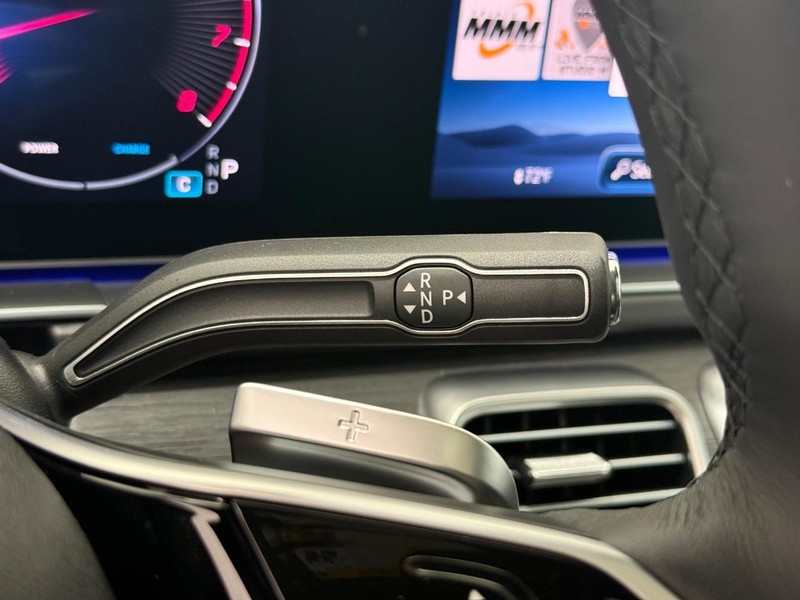 Mercedes-Benz GLE Vehicle Image 13