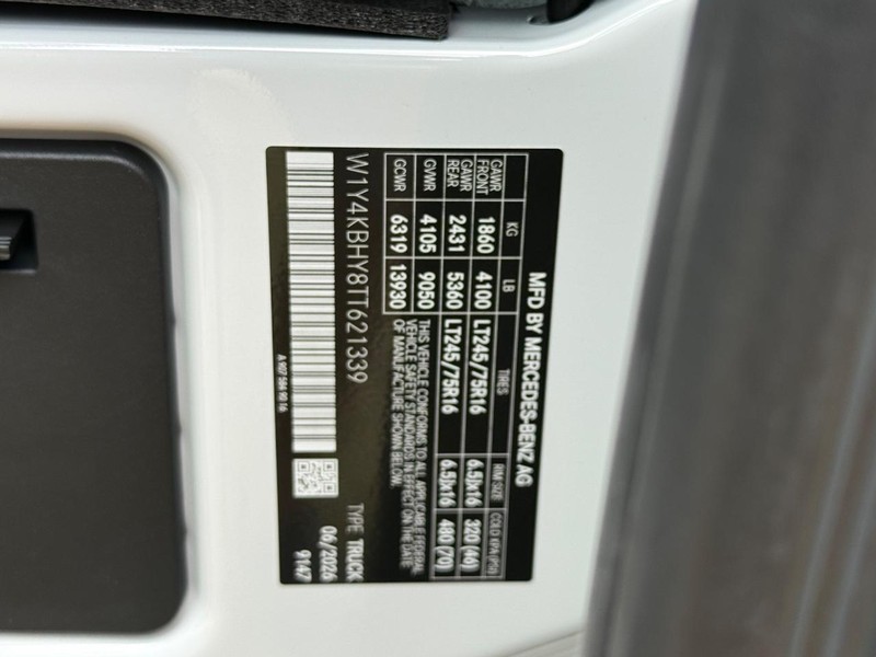 Mercedes-Benz Sprinter Van Vehicle Image 16