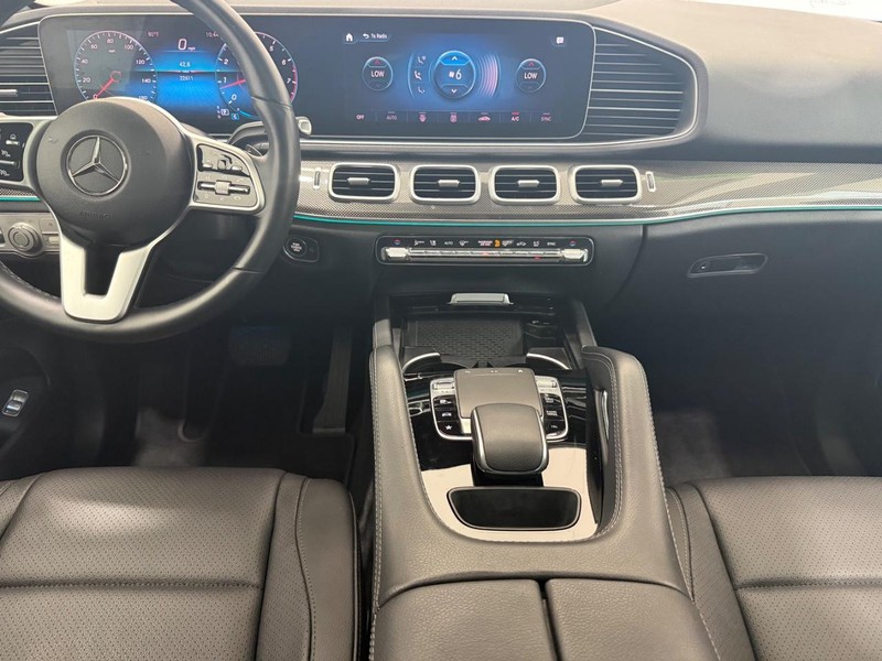 Mercedes-Benz GLE Vehicle Image 8