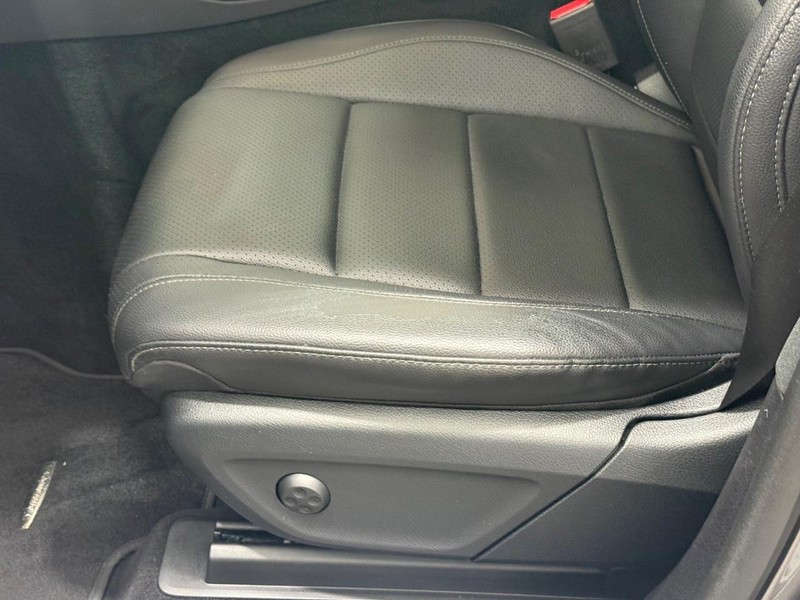 Mercedes-Benz GLE Vehicle Image 20