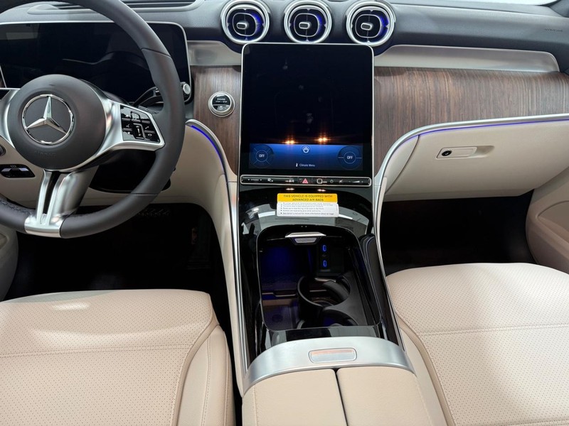 Mercedes-Benz GLC Vehicle Image 6