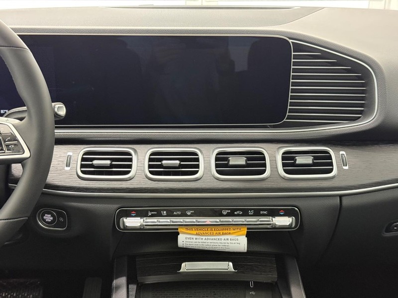 Mercedes-Benz GLE Vehicle Image 7
