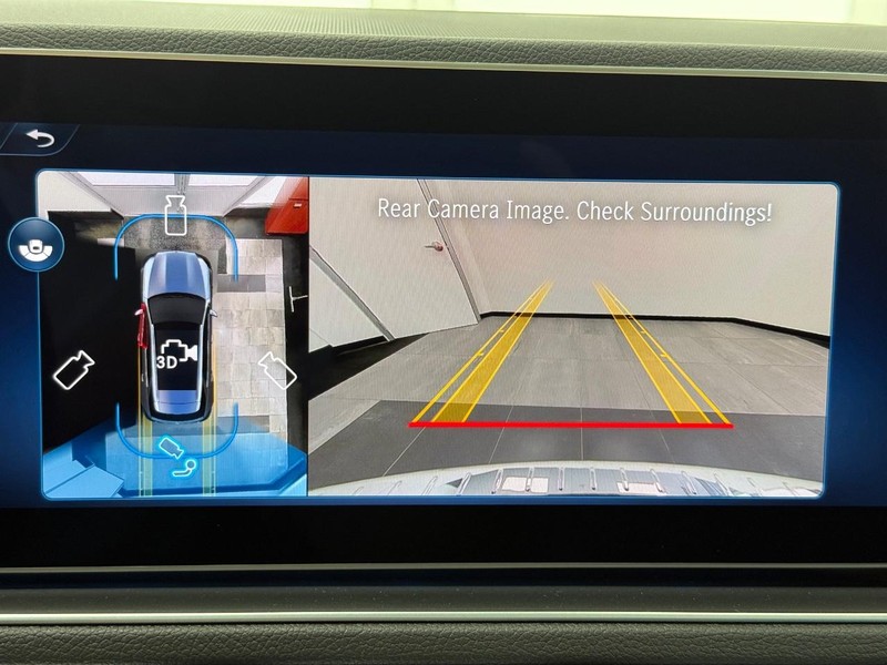Mercedes-Benz GLE Vehicle Image 14