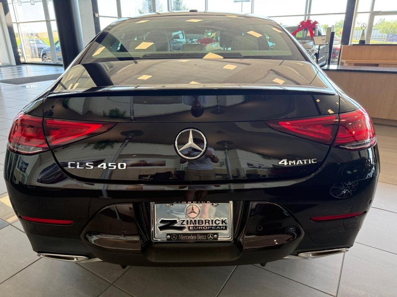 Mercedes-Benz CLS Vehicle Image 3