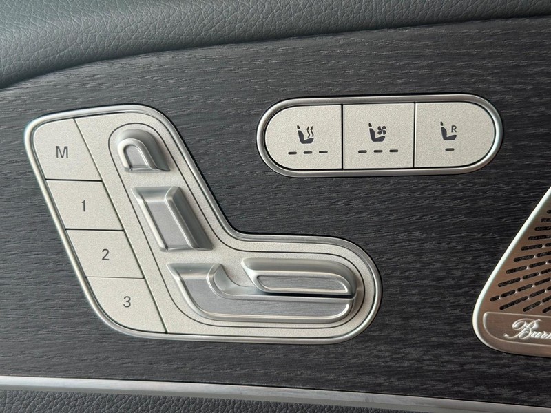 Mercedes-Benz GLS Vehicle Image 8
