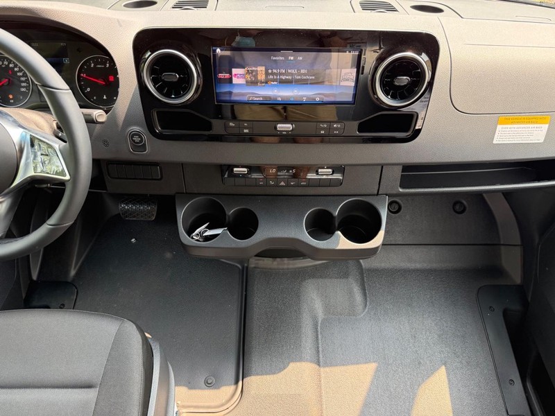 Mercedes-Benz Sprinter Van Vehicle Image 7
