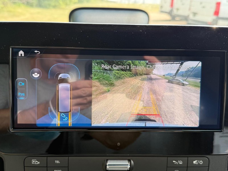Mercedes-Benz Sprinter Van Vehicle Image 14