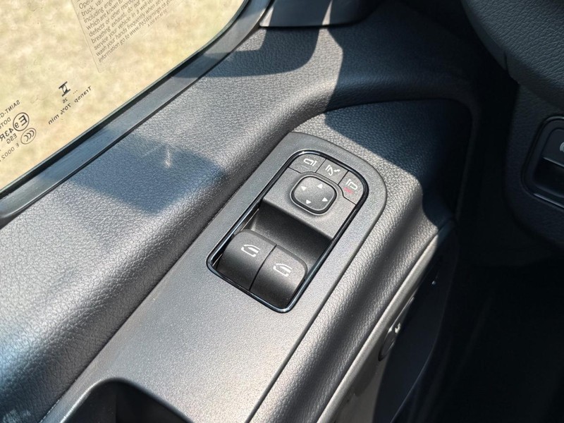 Mercedes-Benz Sprinter Van Vehicle Image 16