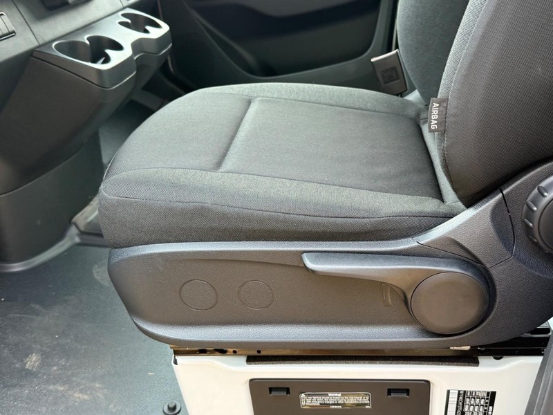 Mercedes-Benz Sprinter Van Vehicle Image 17