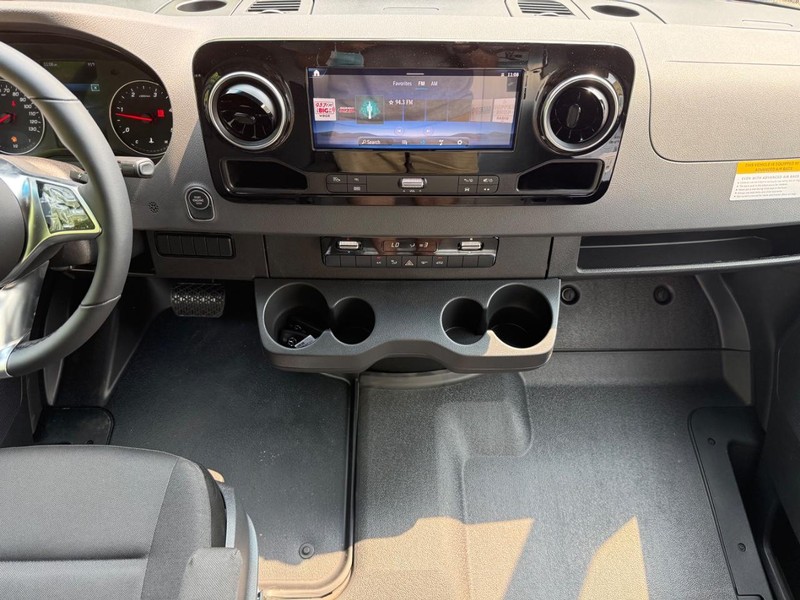 Mercedes-Benz Sprinter Van Vehicle Image 7