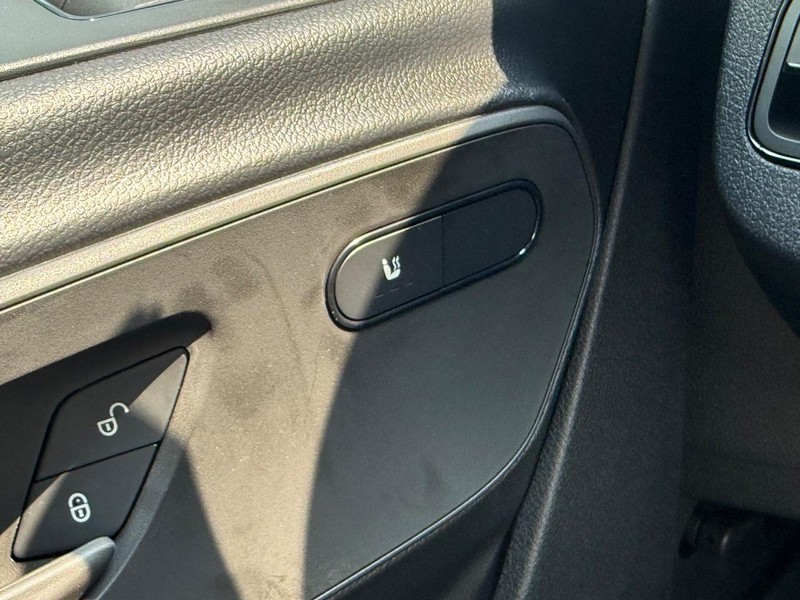 Mercedes-Benz Sprinter Van Vehicle Image 15