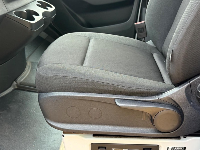Mercedes-Benz Sprinter Van Vehicle Image 17