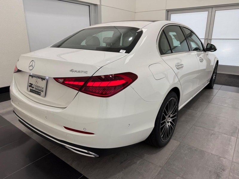 Mercedes-Benz C-Class Vehicle Image 2