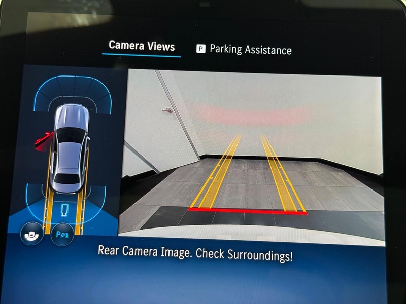 Mercedes-Benz C-Class Vehicle Image 12