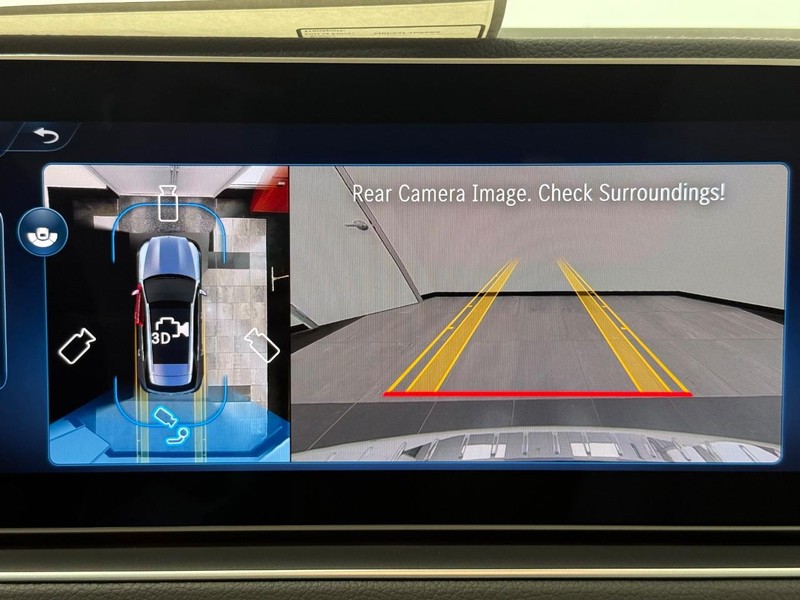 Mercedes-Benz GLE Vehicle Image 17