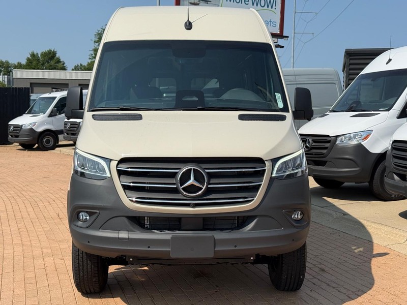 Mercedes-Benz Sprinter Van Vehicle Image 9