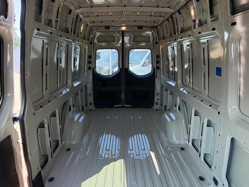 Mercedes-Benz Sprinter Van Vehicle Image 11