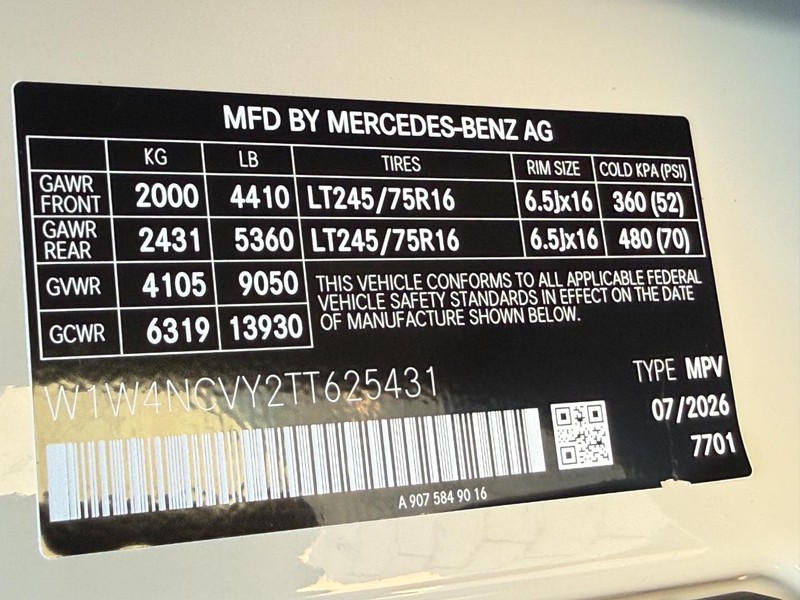 Mercedes-Benz Sprinter Van Vehicle Image 27
