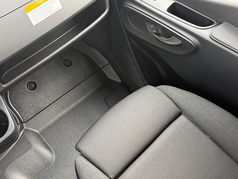 Mercedes-Benz Sprinter Van Vehicle Image 10