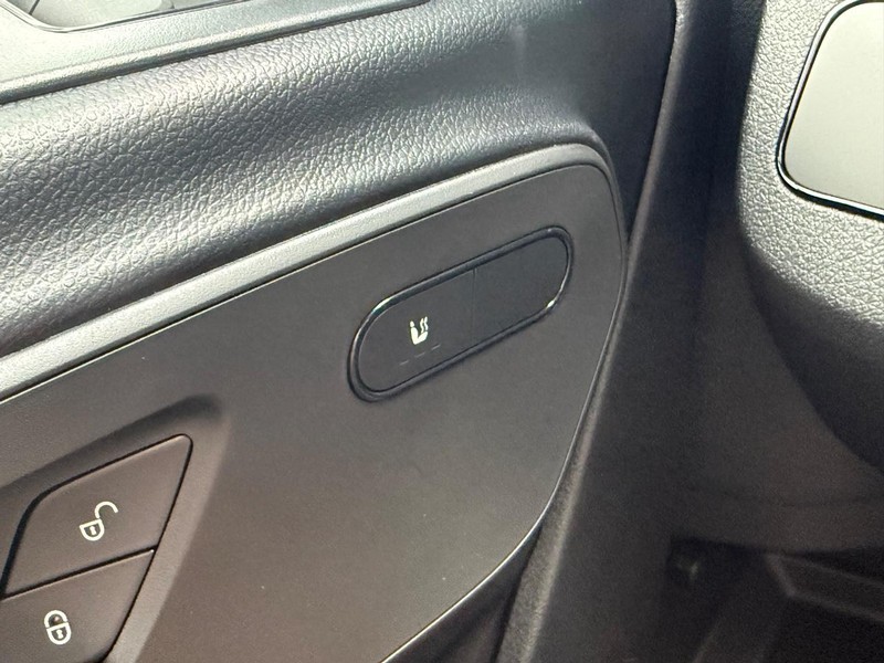 Mercedes-Benz Sprinter Van Vehicle Image 15