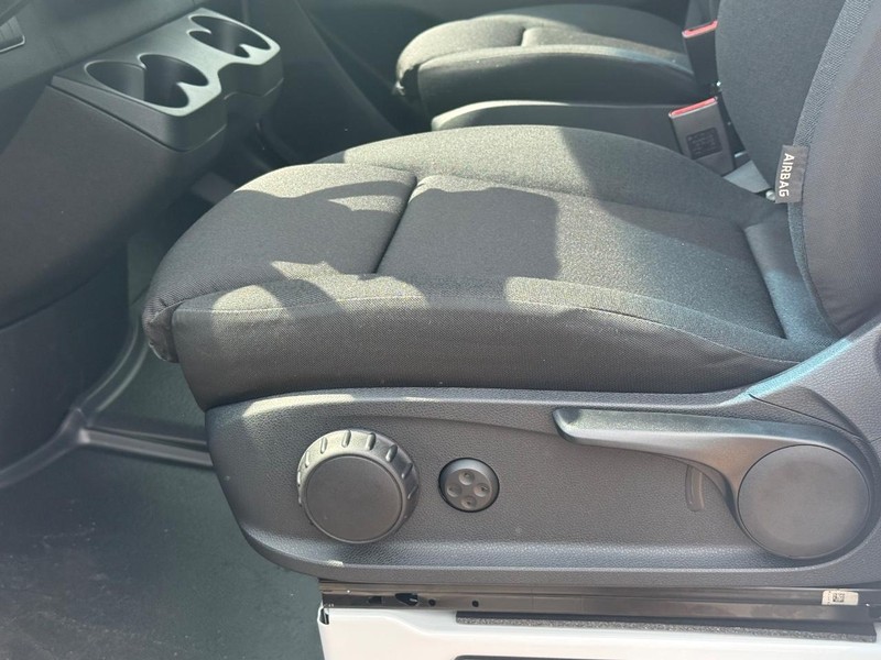 Mercedes-Benz Sprinter Van Vehicle Image 17