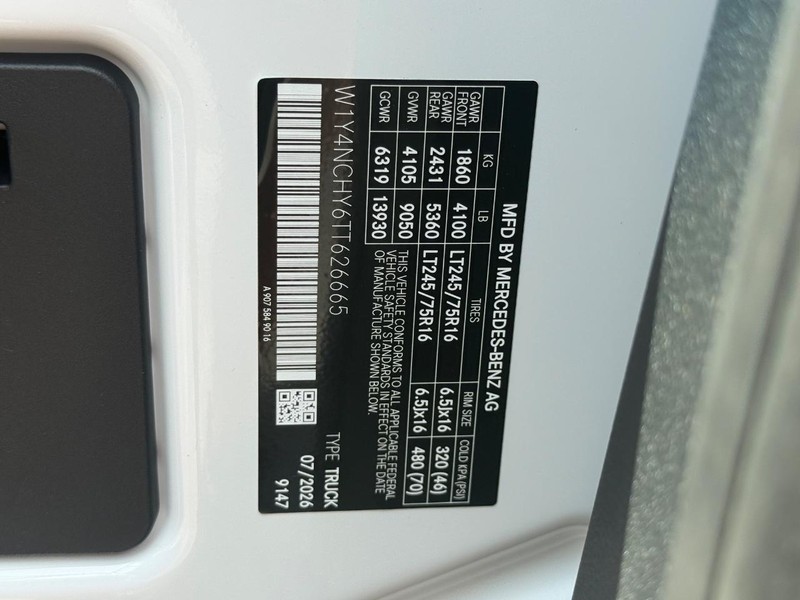 Mercedes-Benz Sprinter Van Vehicle Image 18