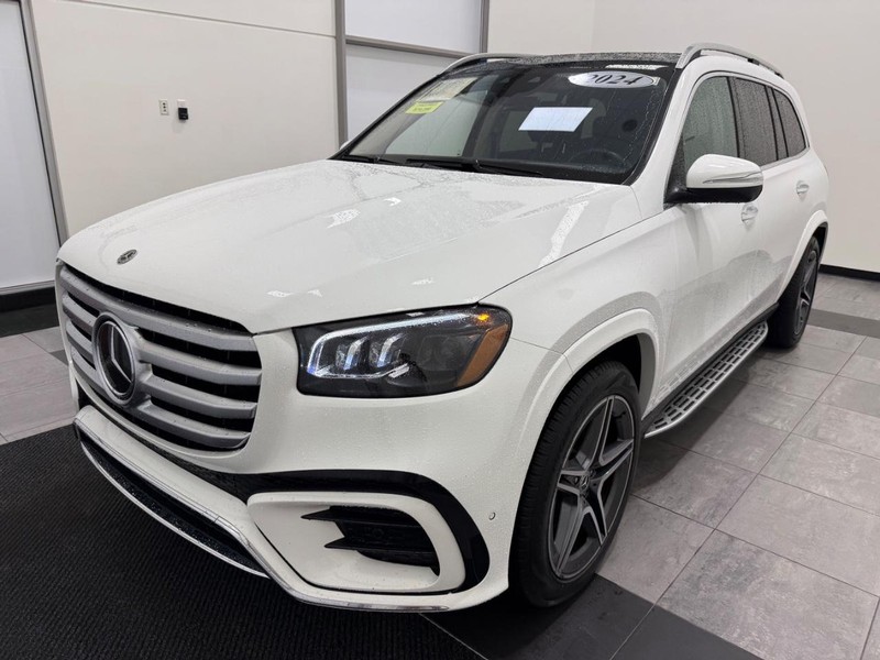 Mercedes-Benz GLS Vehicle Full-screen Gallery Image 06