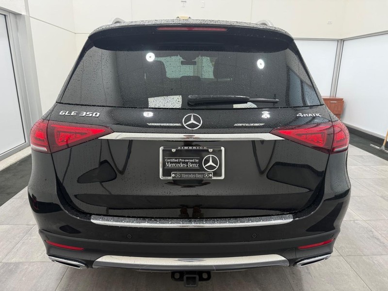 Mercedes-Benz GLE Vehicle Image 3
