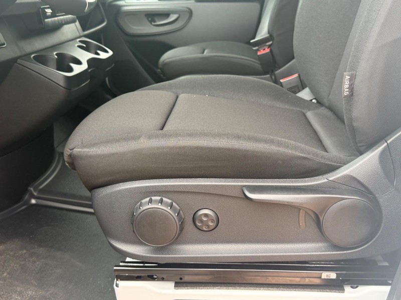 Mercedes-Benz Sprinter Van Vehicle Image 17