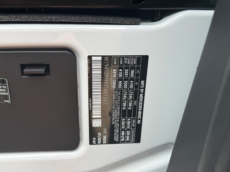 Mercedes-Benz Sprinter Van Vehicle Image 18
